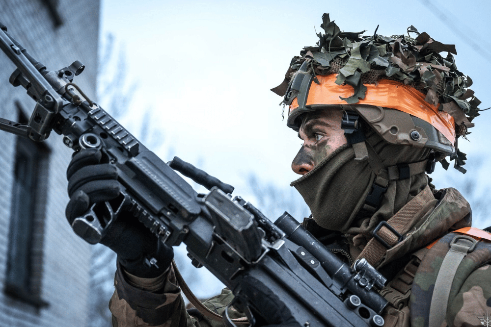 Estonie – Mission Lynx – Le 7e Bataillon de Chasseurs Alpin utilise le matériel Elyxno